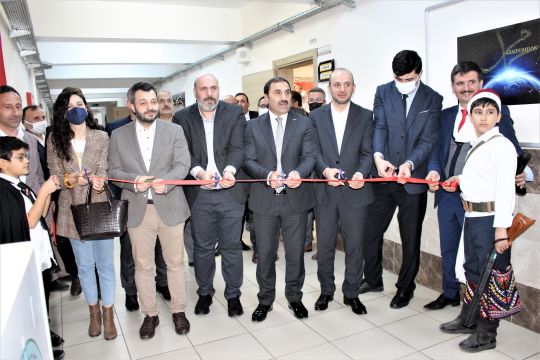 ÖNDER DERNEĞİNDEN 1000 KİTAP BAĞIŞI