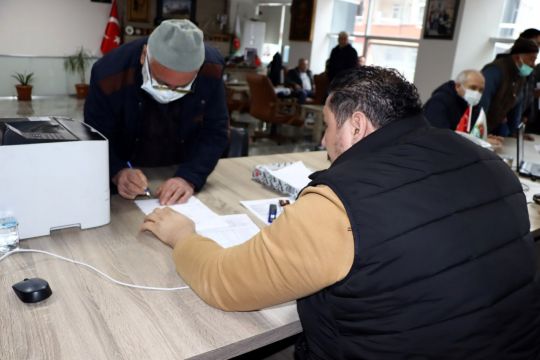 Büyükşehir’den 2 bin çiftçiye yem bitkisi tohumu desteği