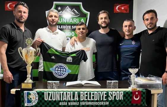 Uzuntarla Belediyespor transferlerine devam ediyor