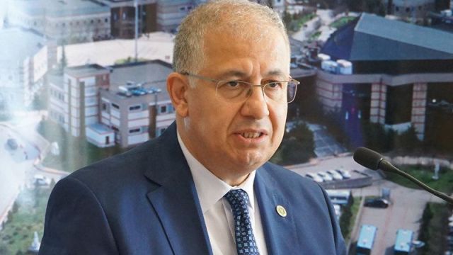 Rektör Cantürk: hedefmiz şehir ile bütünleşmek dedi