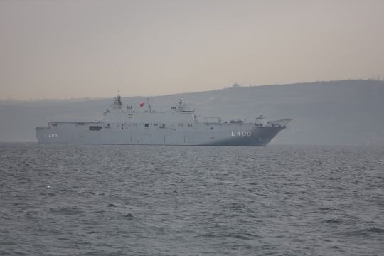 TCG Anadolu körfeze demir attı