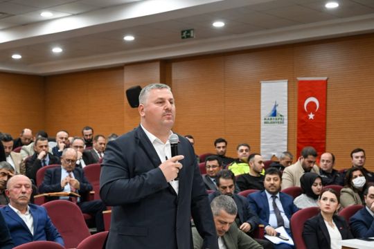 Kartepe Muhtarları ile Buluşan Vali Yavuz, İhtiyaç ve Sorunları Dinledi