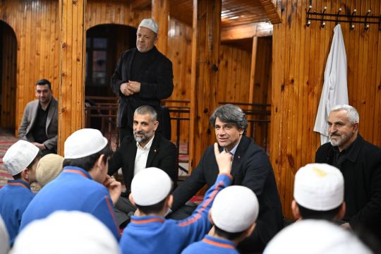 Kur'an Kursu öğrencileriyle iftar yaptılar