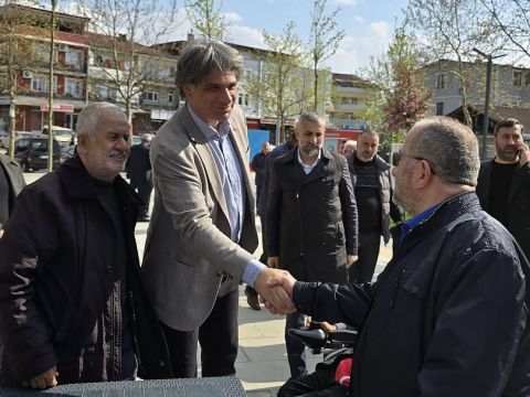 BAŞKANLAR HALKIN ARASINDA