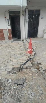 AMAN DİKKAT KABLOLAR AÇIKTA