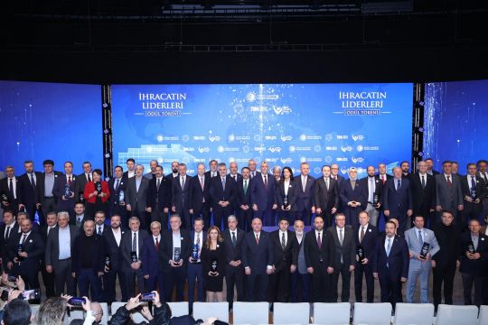 Başkan Büyükakın'dan  ihracata tam destek