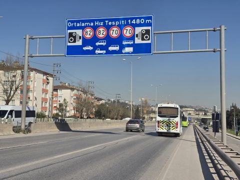 Yeni hız limitleri için yeni tabelalar