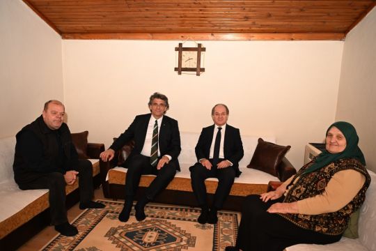 Başkan Kocaman Ve Kaymakam Öztürk’ten Şehit Ailelerine Anlamlı Ziyaret