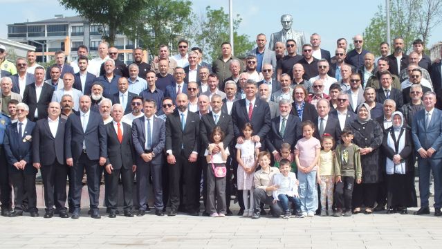 Kartepe Kent Meydanı’da Bayramlaşma kutlandı