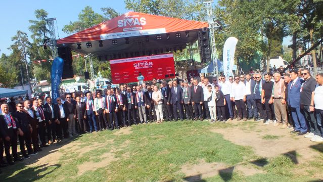 Sivaslılar GÖNÜLLERİNCE EĞLENDİLER