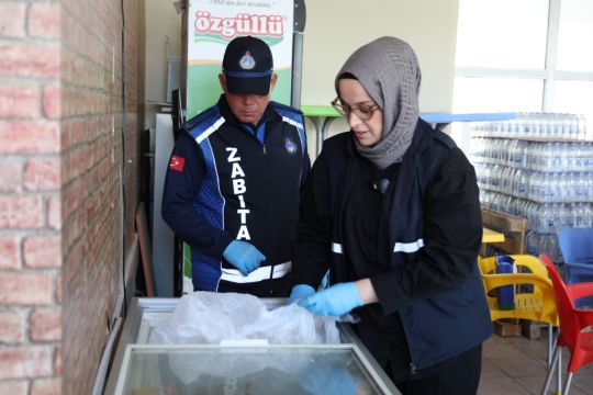 Kartepe’de Okul Kantinlerine Sıkı Denetim