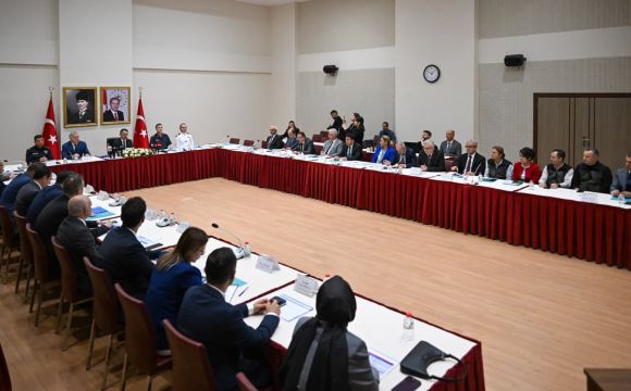 Okul ve Çevresi Güvenlik Tedbirleri Toplantısı, Vali Aktaş Başkanlığında Yapıldı