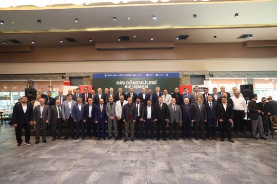 Büyükakın, 12 ilçeden din görevlileri ile bir araya geldi
